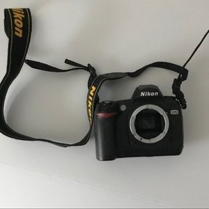 Nikon D70 camera body ONLY